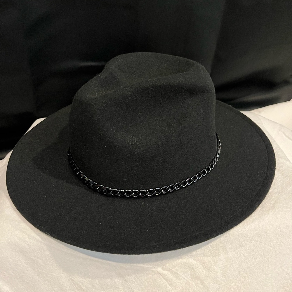 Stylish Black Fedora Hat with Chain Detail